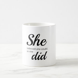 Hon trodde henne kunde, så hon gjorde kaffemugg