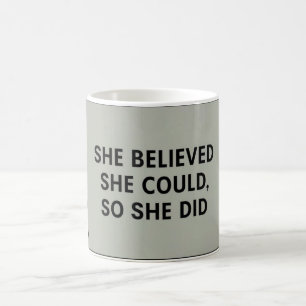 Hon trodde minimalistiskt kaffe mugg-blommor kaffemugg
