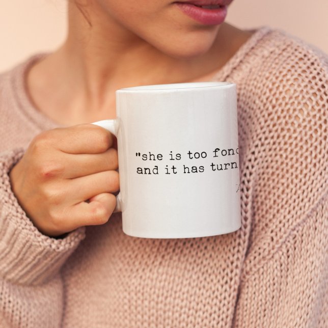 Hon tycker för mycket om bokar Little Women citat Kaffemugg (Skapare uppladdad)