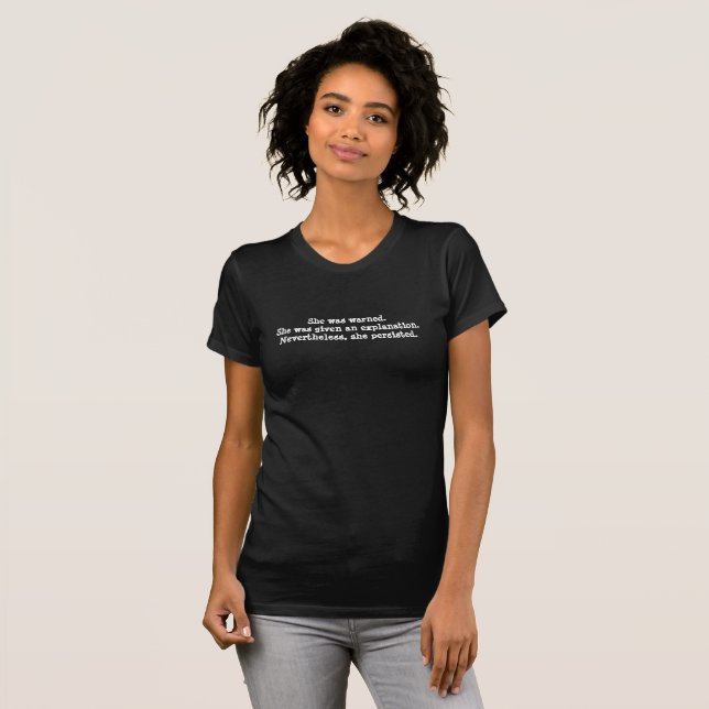 Hon varnades tee (Hel framsida)