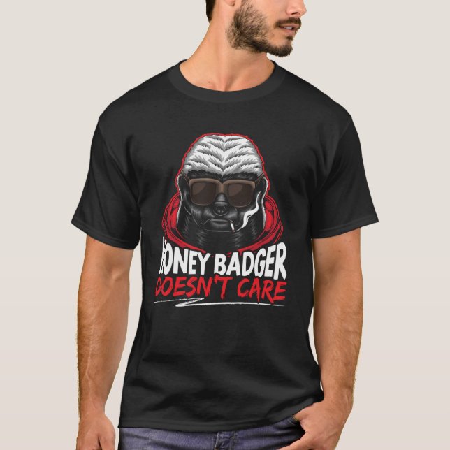 Honey badger bryr sig inte om djuret Honey badger  T Shirt (Framsida)