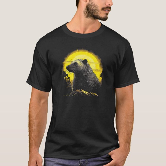 Honey Badger With Full Moon in Background T Shirt (Framsida)