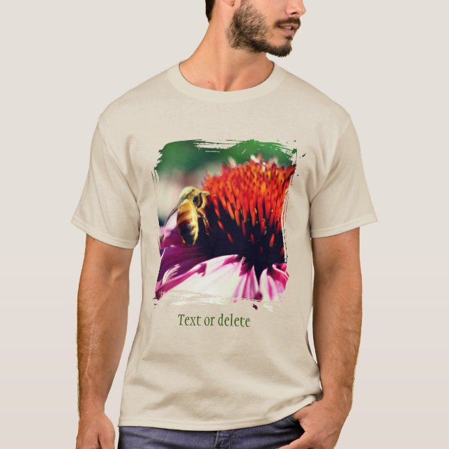 Honey Bee On Daisy Flower Personalized T Shirt (Framsida)