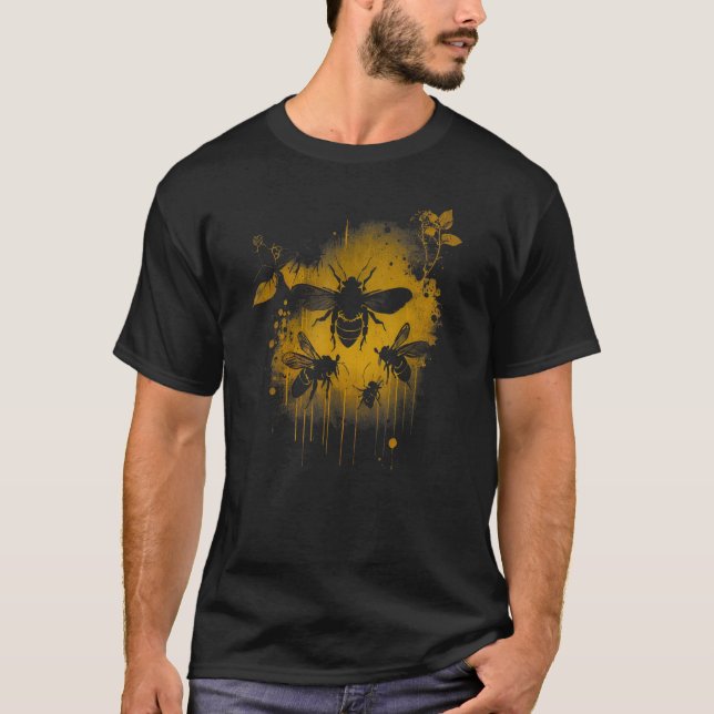 Honeybee and bumble bee for American hive beekeepe T Shirt (Framsida)