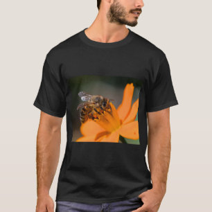 Honeybee & Cosmos blomning T Shirt