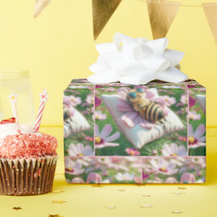 Honeybee Napping på en påfyllning Presentpapper