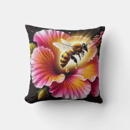 Honeybee Pollination a Blooming Bright Hibiscus Kudde