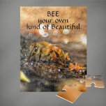 Honeybee vara din egen typ av vacker pussel<br><div class="desc">Var ditt eget vackra. Du kan vara biodlare med detta naturligt vackra guldpussel med en honungsbi som sipprar från mousserande vatten. Världen behöver fler honungsbin och du kan vara bärare av detta utmanande fotografiska pussel av en honungsbin. Du kan enkelt anpassa texten som du vill. Den här bilden är ett...</div>