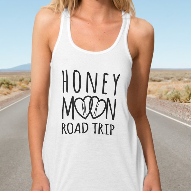 Honeymoon Road Trip Ladies Tank Top Linne Med Racerback (Pack light and add this to your luggage. Just add your initials to the interlocking hearts)