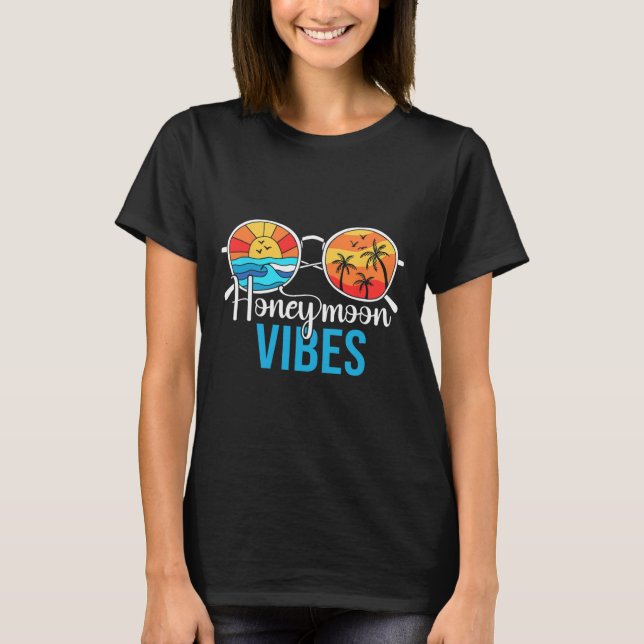 Honeymoon Vibes Par Vacation Bröllop Bride Gro T Shirt (Framsida)