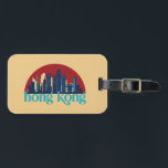 Hong Kong China Retro City Skyline Cityscape Art Bagagebricka<br><div class="desc">Vintage- och reflexritorier med vackra skyliner,  attraktion och cityscape-konst. Coola skyscraper och byggnad silhuette illustrerar handelsvara för turister och resenärer. Perfekt som souvenir att ta med sig hem när man reser. Spara minnet av din resa och semester med familj och vänner. Bakgrunden till färg kan anpassas till färg.</div>
