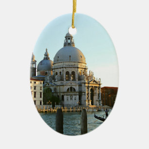 Honnör för BasilicadiSanta Maria della Julgransprydnad Keramik