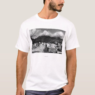Honolulu HA - beskåda av stad från Aloha torn Tee