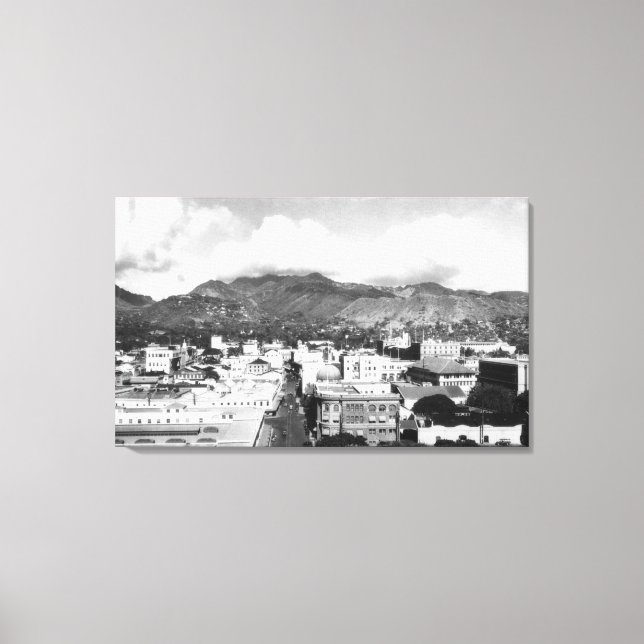 Honolulu, Hawaii City View från Aloha Torn Canvastryck (Framsida)