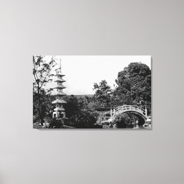 Honolulu, Hawaii - View of Moanolua Gardens Canvastryck (Framsida)