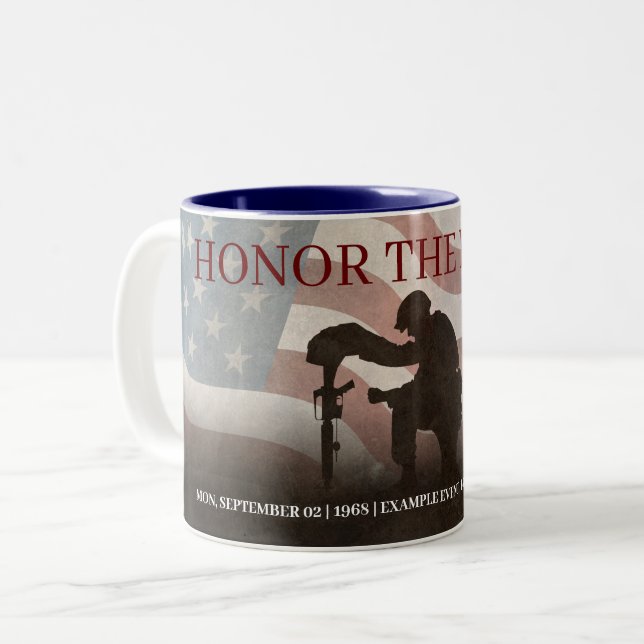 Honor The Fallen Två-Tonad Mugg (Framsida vänster)