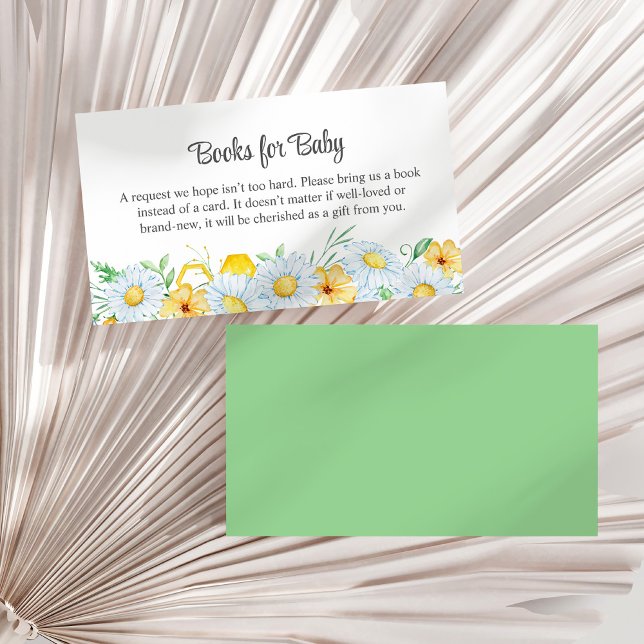 HonungsBee Chamomile Baby Shower Bokar för Baby Tilläggskort (Honey Bee Chamomile Baby Shower Books for Baby Enclosure Card on a white dry palm leaf.)