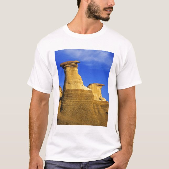 Hoodoos vid Drumheller Alberta, Kanada 2 Tee (Framsida)