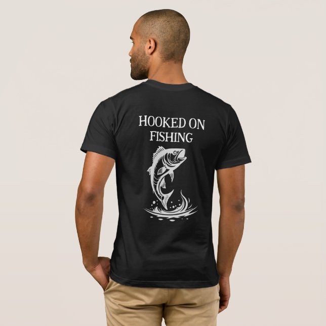 Hooked On Fishing-logotyp, Personlig Fiskeklubb T Shirt (Hel baksida)