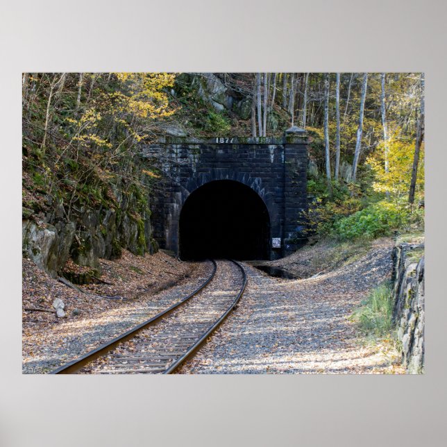 Hoosac Tunnel East Entrance Poster (Framsidan)