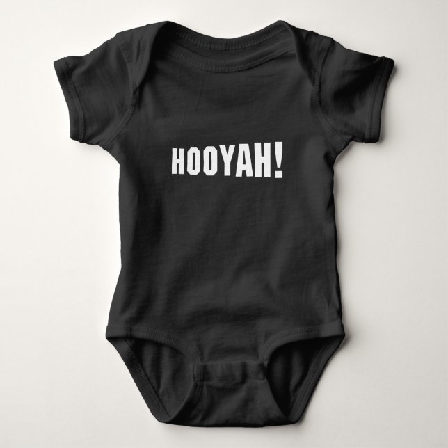 HOOYAH! T SHIRT (Framsida)