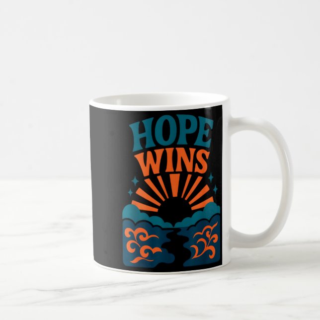 Hope Wins Romans 15_13 Sunrise Ocean Christian  Kaffemugg (Höger)