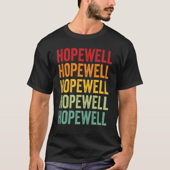 Hopewell County Virginia Rainbow Text Design T Shirt (Framsida)