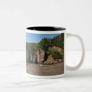 Hopewell Rocks och Ocean Tidal Exploration Två-Tonad Mugg
