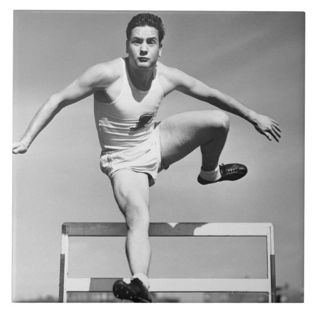 Hoppa över för man kakelplatta (Framsidan)