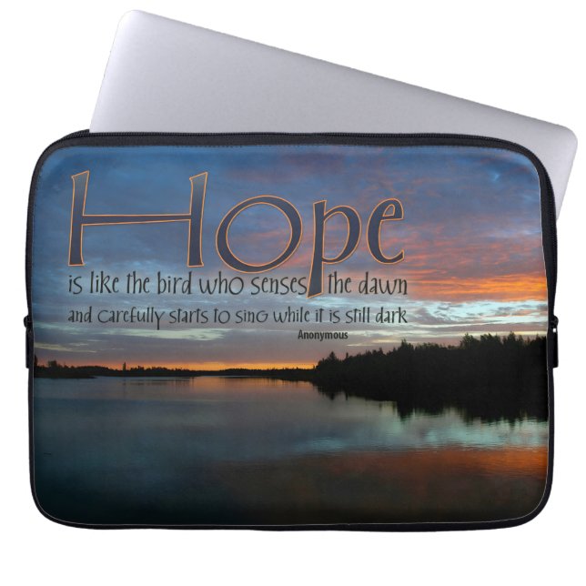 "Hoppet är som fågeln" inspirationsoffert Laptop Fodral (Framsidan)