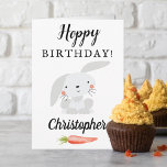 Hoppy Birthday! Funny Bunny Birthday Kort<br><div class="desc">Skicka en speciell födelsedag till hälsning med det här söta och roliga födelsedagskortet. Namn på framsidan kan lätt vara personlig för den speciella personen och insidan av hälsningskortet är tom för att du ska kunna ge skrivan ett personligt budskap.</div>