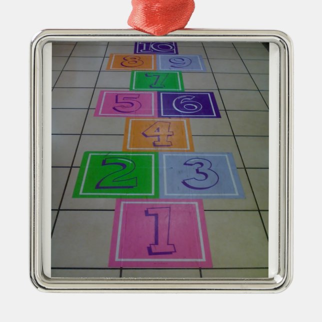 ’HOPSCOTCH’ CHRISTMAS ORNAMENT (Framsidan)