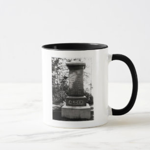 Horatio Algers grav i Natick, Massachusetts Mugg