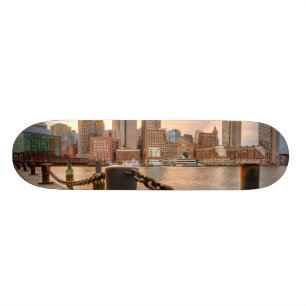 Horisont av det finansiella området av Boston Mini Skateboard Bräda 18,5 Cm