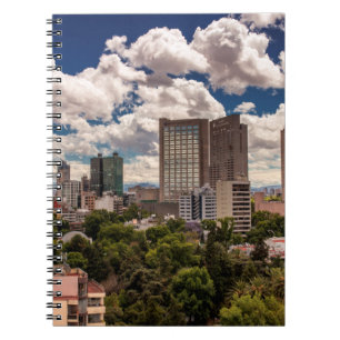 Horisont från hotellen i Polanco Mexico - stad Anteckningsbok Med Spiral