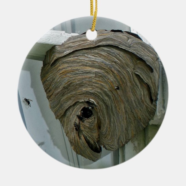 Hornets Nest Ceramic Ornament (Framsidan)