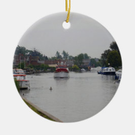 Horning vid floden Bure Julgransprydnad Keramik