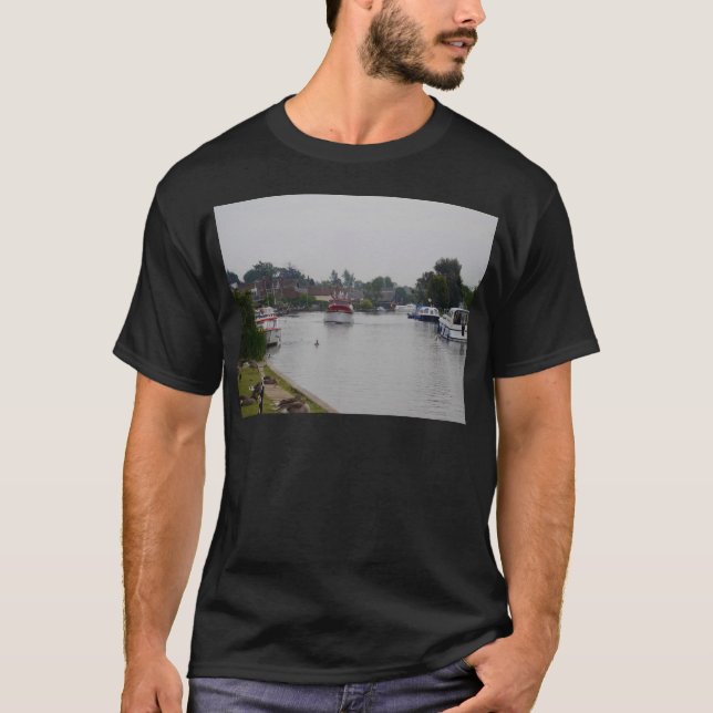 Horning vid floden Bure Tee Shirt (Framsida)