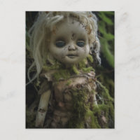 Horror Creepy Doll i Forest Postcard