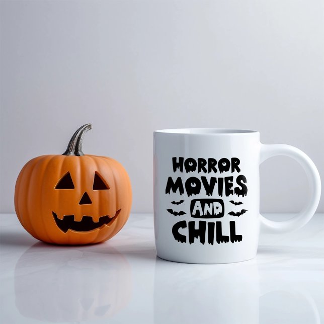 Horror Movies and Chill Kaffemugg (Skapare uppladdad)