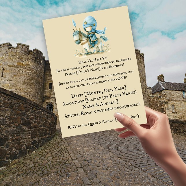 Hörru, hör på! Knight-Thmet Boy's 1st Birthday Inbjudningar (Boy's Medieval 1st Birthday Invitation)