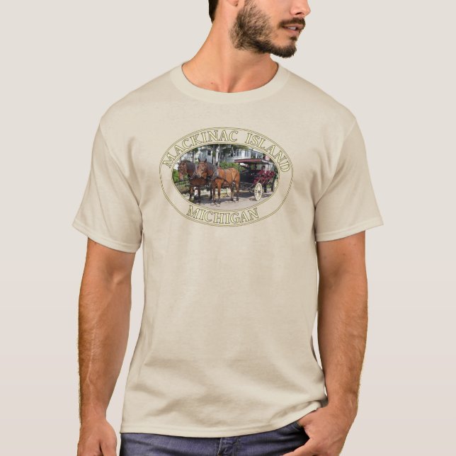 Horse and Carriage on Historic Mackinac Island, MI T Shirt (Framsida)