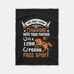 Horse Art Du känner inte till teamwork Fleecefilt