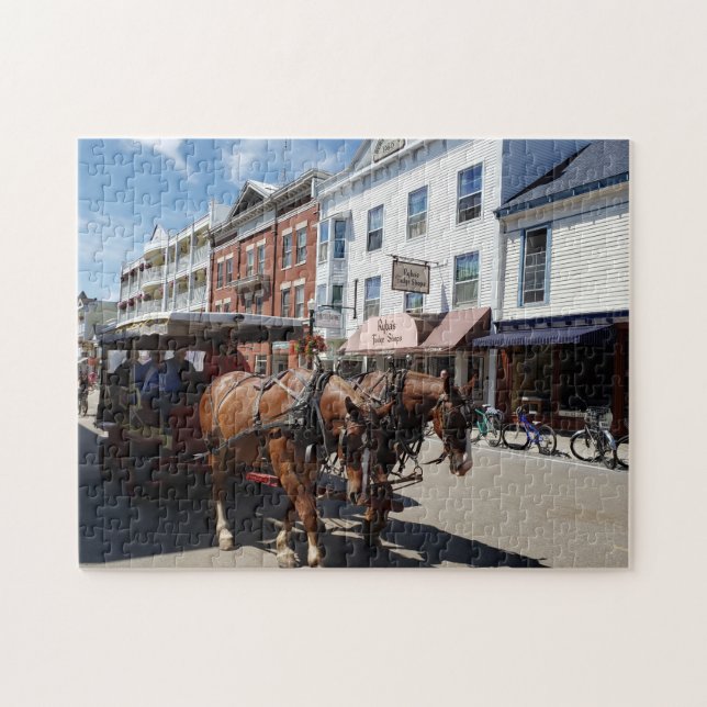 Horse & Carriage on Mackinac Island, Michigan Pussel (Horisontell)