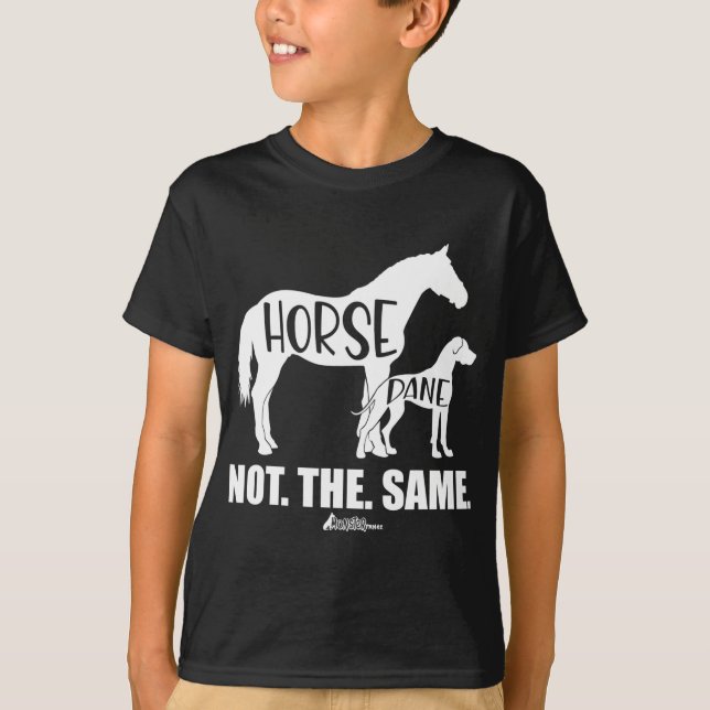 Horse Dane not same, Great dane, Rolig hund Lov T Shirt (Framsida)
