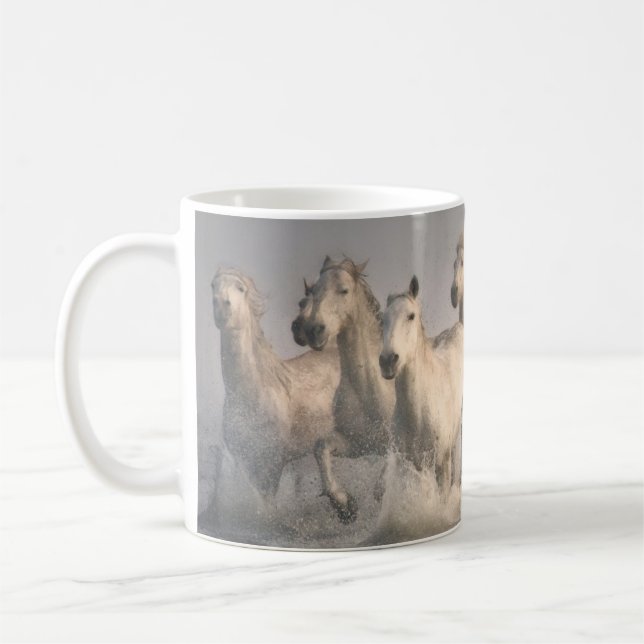 Horse Galloping i Medelhavet Vatten Kaffemugg (Vänster)