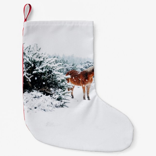 HORSE I FALLANDE SNÖ LITEN JULSTRUMPA (Framsidan)