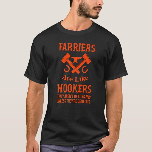 Horse Shoeing Hooves T Shirt (Framsida)