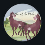 Horse Thmet Land Westerna Rustic Bröllop Magnet<br><div class="desc">Två vattenfärgsbruna hästar i närheten av en landskapsliknande bakgrund på denna vackra,  dammiga blåtemade bröllop-artikel. En del av en större samling omfattar den här uppsättningen bröllopsinbjudningar (budgetinbjudningar och vanliga) inbjudningskort för möhippa,  brudens sida-gåvor till bridisor,  Maid of honor och Mor av brud och brudgumm,  märkre,  etiketter och annat.</div>