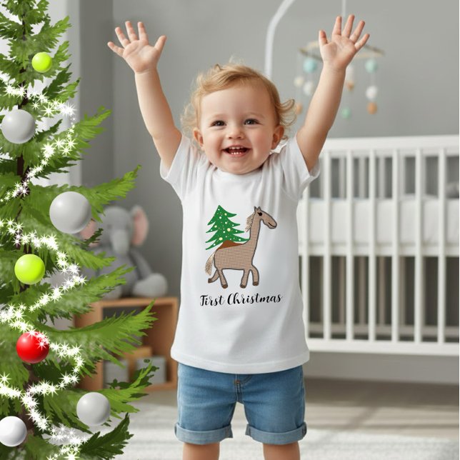 Horse with Christmas tree T Shirt (Skapare uppladdad)